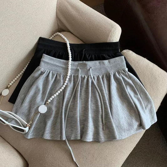 Jade Closet direct store recommendation ~ lazy and relaxed feeling embroidery heavy design hook flower lace wide leg shorts