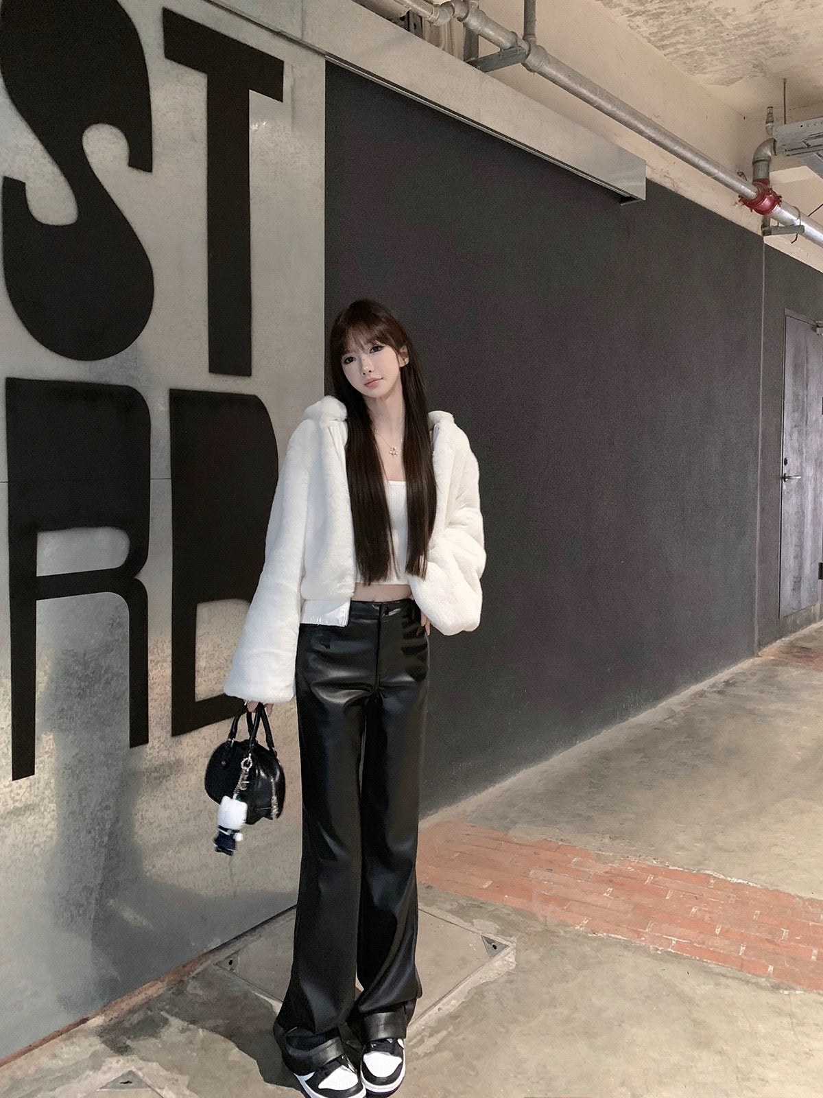 CHICYOU [Same as Rose] Practical and versatile basic leather pants, casual slimming leather trousers, straight-leg pants for women