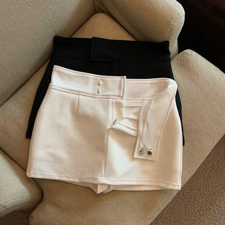 Jade Closet direct store recommendation ~ high-end pure desire style hot girl anti-exposure high waist fashionable half-length pants skirt