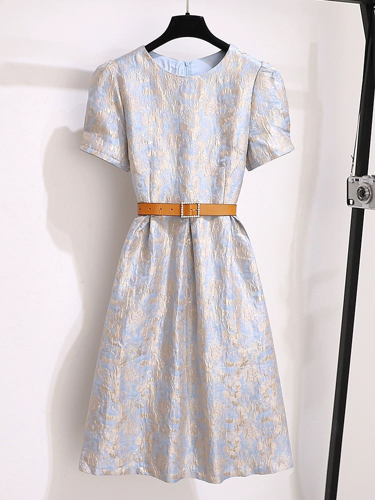 Xiaoxiangfeng dress women's summer 2024 new temperament waist slimming design high-end exquisite light luxury skirt