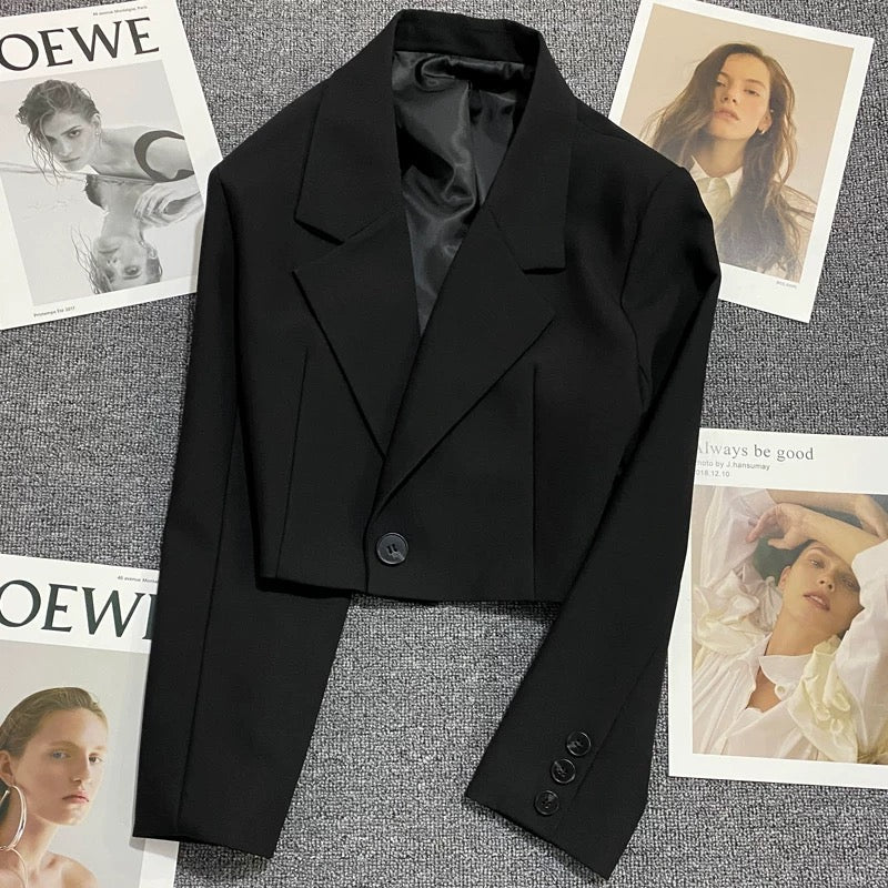 Black suit jacket for women ultra-short 2025 spring and autumn new Internet celebrity versatile fashion slim street trend suit