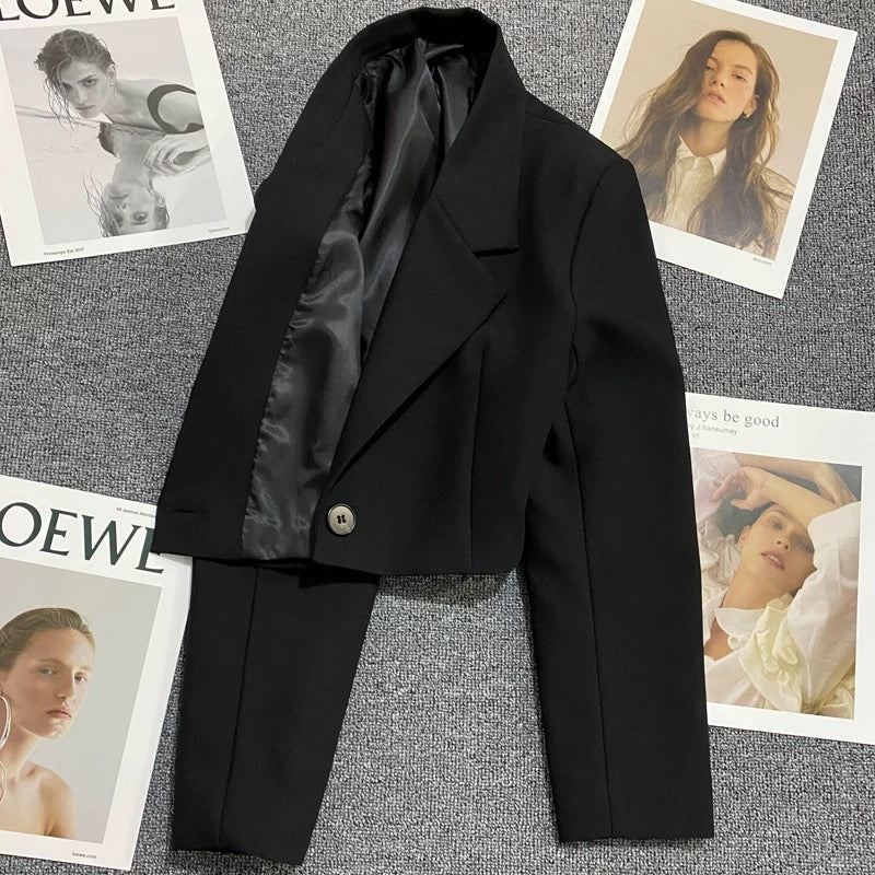 Black suit jacket for women ultra-short 2025 spring and autumn new Internet celebrity versatile fashion slim street trend suit