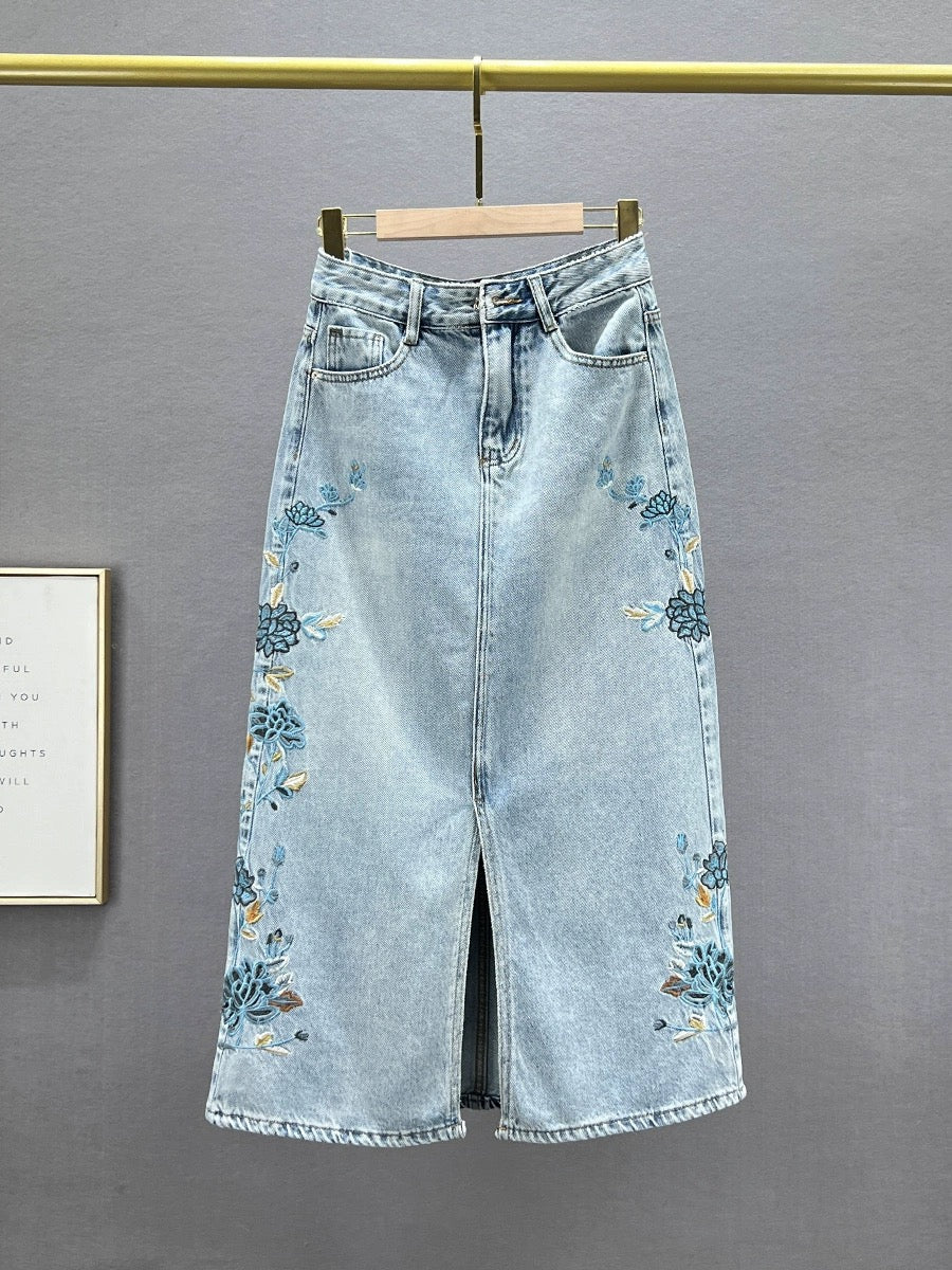 Ethnic style embroidered denim skirt for women 2024 new spring and summer high waist slimming slim slit hip skirt