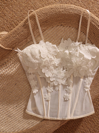 Pure and sexy style, sweet and spicy, unique floral fishbone camisole for women, with bra pads, short design, niche hot girl top.
