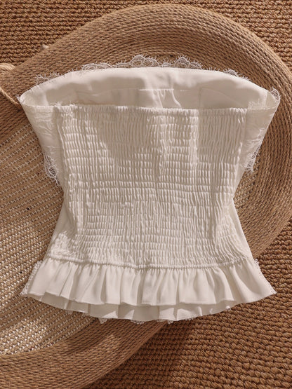 White sweet bow lace patchwork strapless top, unique design, padded bra, short style, suitable for wearing alone.