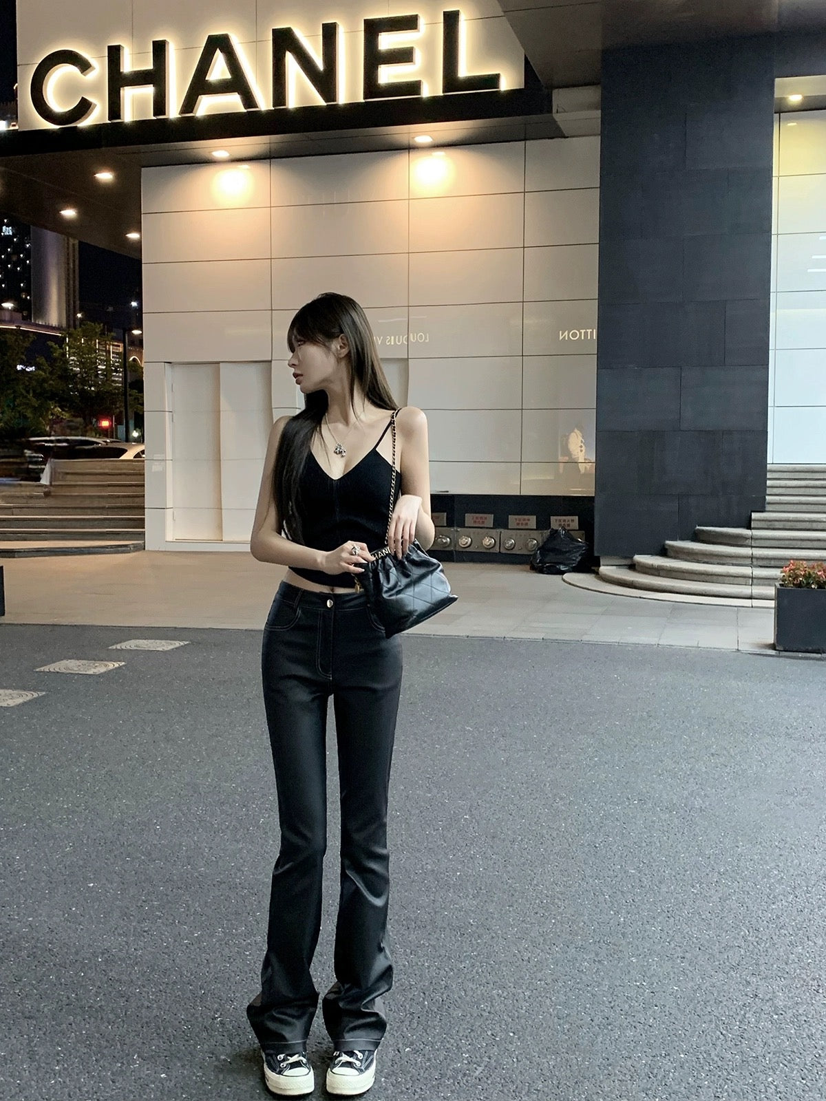 CHICYOU [Chopstick Legs] Slim black micro-flare topstitched casual and comfortable leather pants, versatile slim trousers