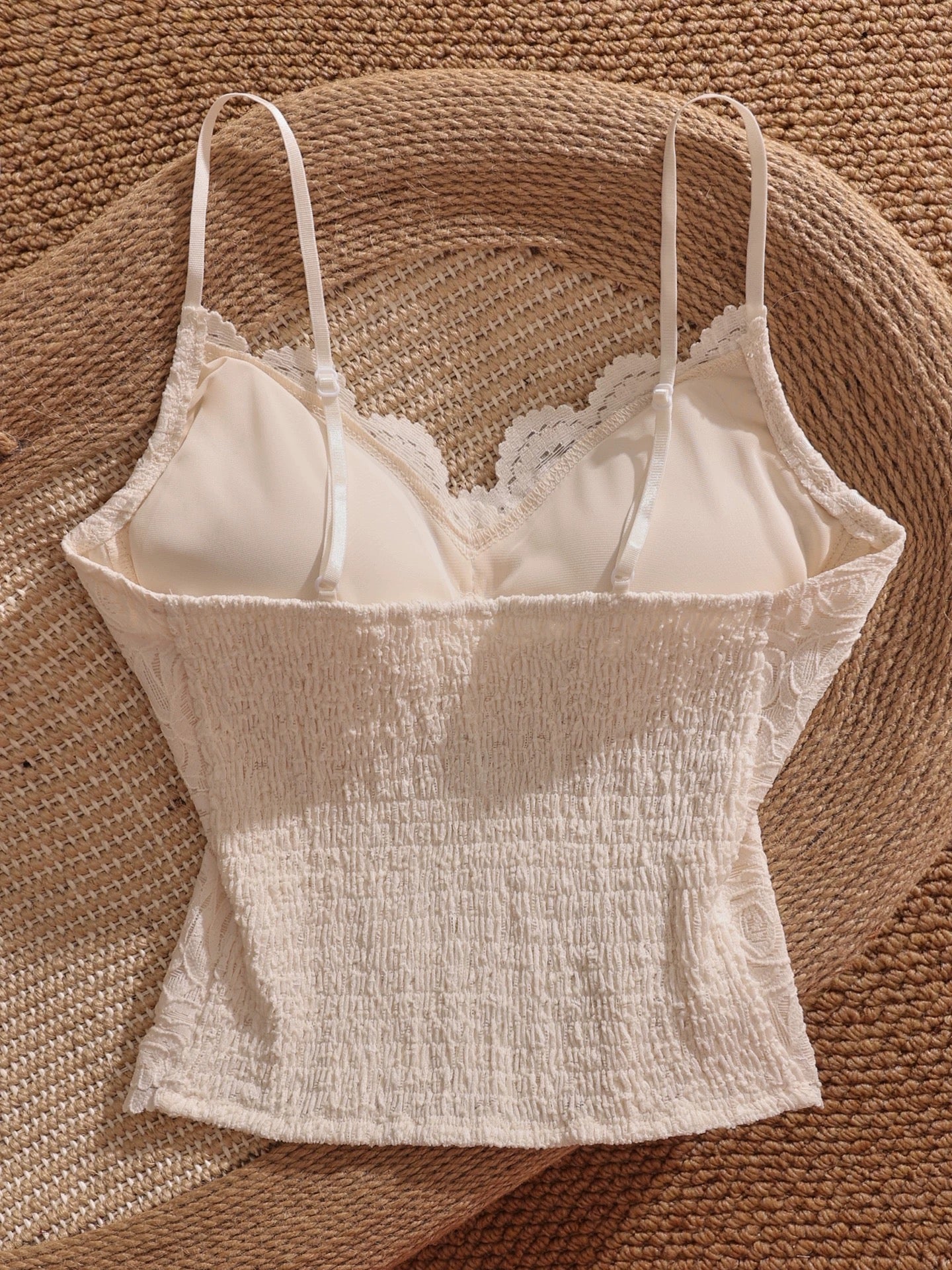Jacquard lace backless camisole top, short style with bra pads, sexy V-neck, slim fit, hot girl top.