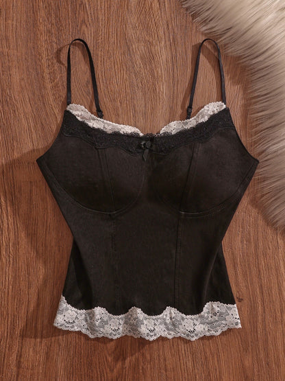 Pure and sexy lace-trimmed camisole top with padding, sexy and form-fitting bustier.