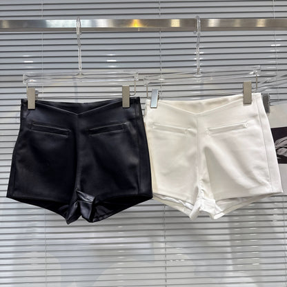 Trendy and cool V-shaped waist pocket design, PU leather shorts/bootcut pants, perfect for autumn 2025, just like those worn by online celebrities.