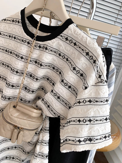 Contrast striped right shoulder short-sleeved T-shirt for women summer loose half-sleeved design European large version 2024 new top