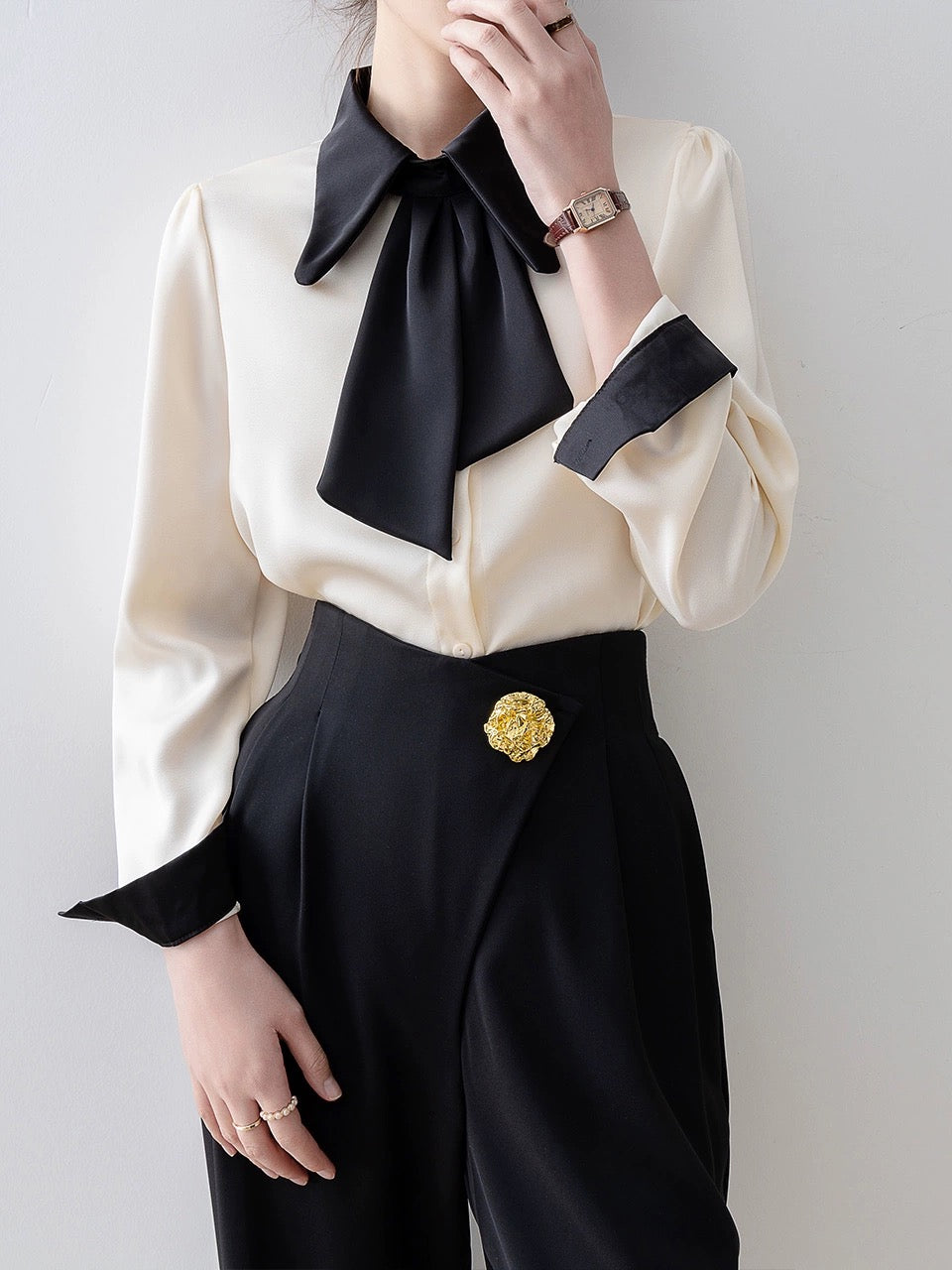 Spring 2024 new women's tops apricot polo collar shirt early spring high-end super nice long-sleeved shirt