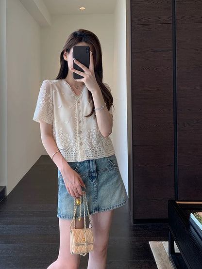 AMR UU◆French sweet heavy flower hollow embroidery V-neck puff sleeve blouse women's short sleeve spring and summer new