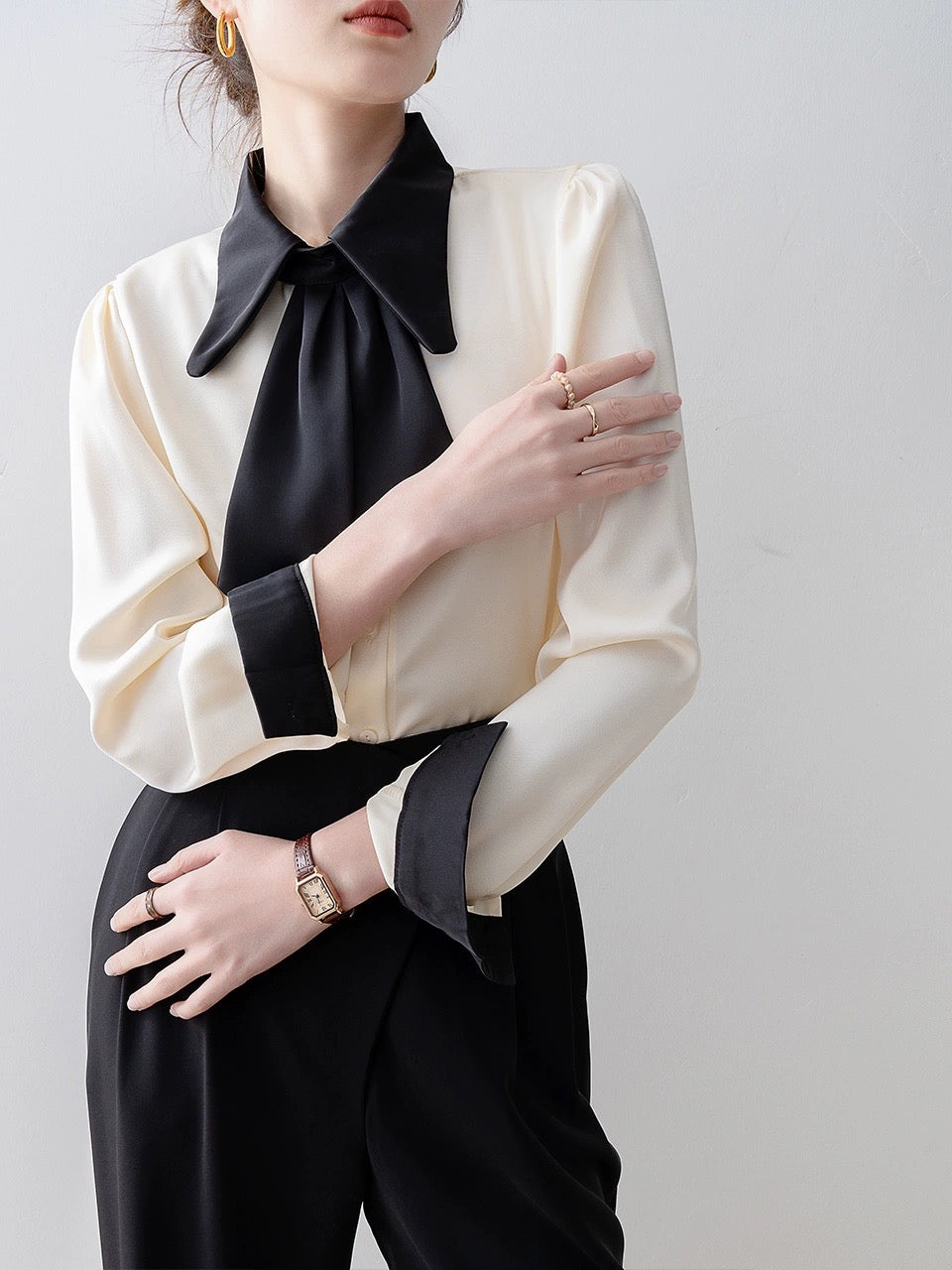 Spring 2024 new women's tops apricot polo collar shirt early spring high-end super nice long-sleeved shirt