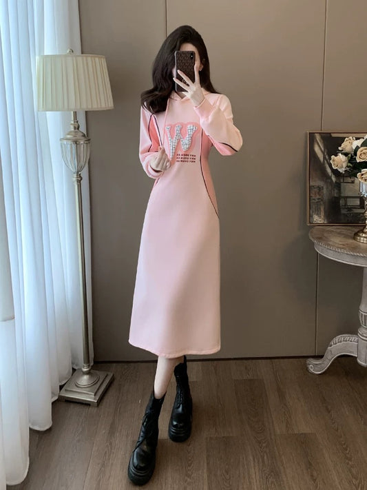Pink unique hooded sweatshirt dress for women in autumn and winter, slim and elegant, super good-looking, inner bottoming skirt