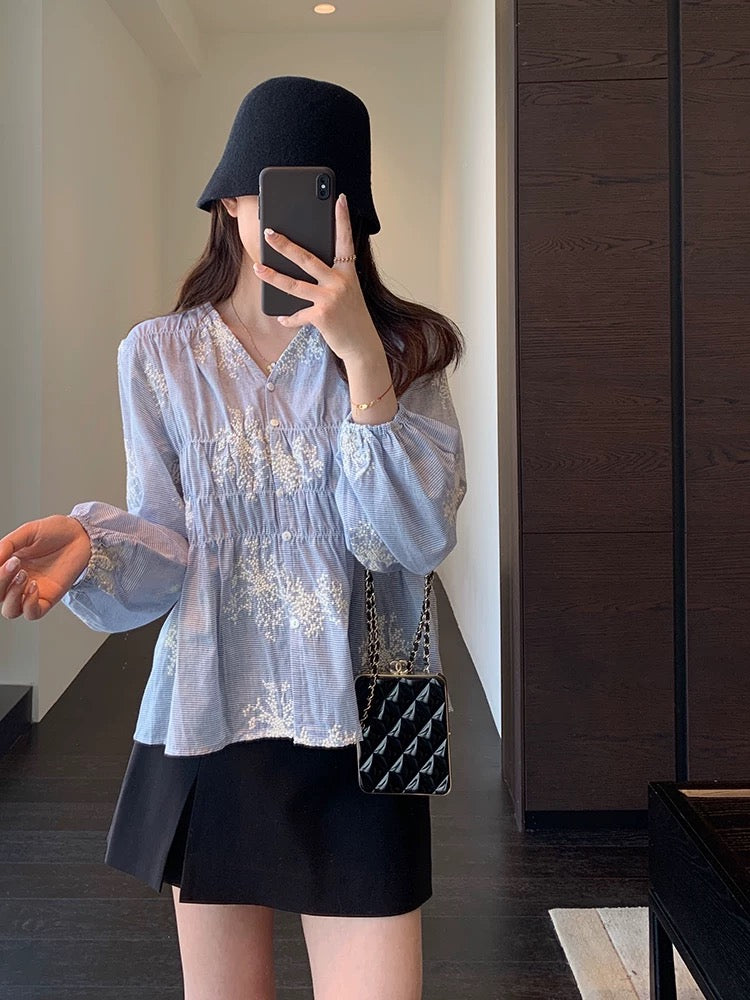 AMR UU◆Atmosphere White blue striped embroidered small shirt waist slimming top women's shirt spring and summer new
