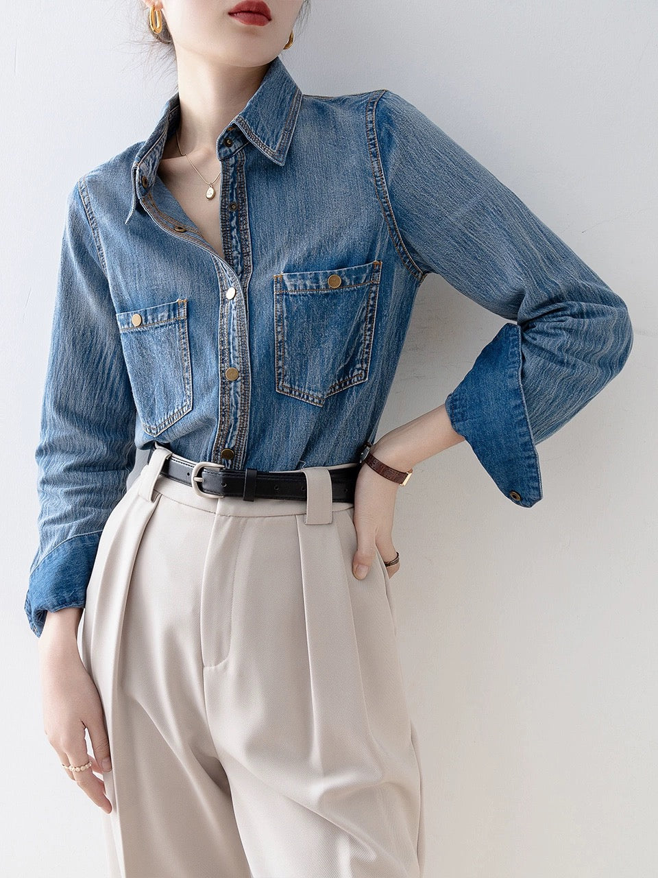 Blue polo collar denim shirt 2024 early spring new French design shirt spring women's long-sleeved top