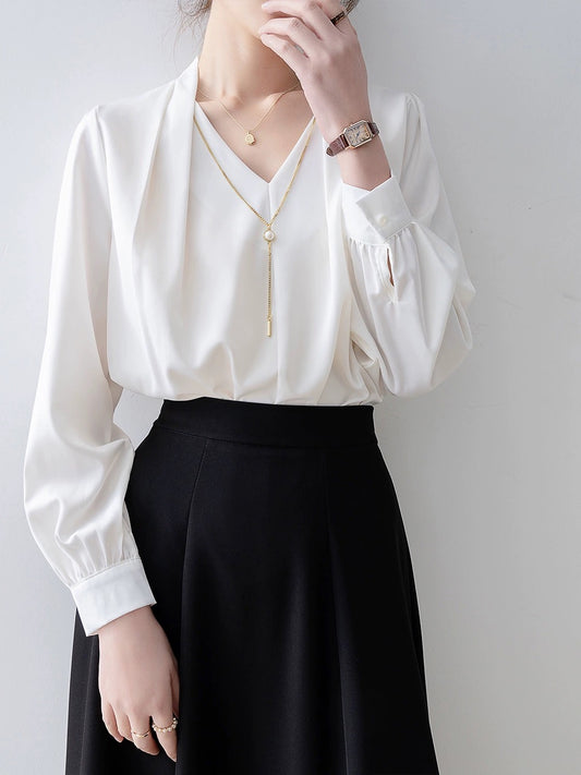 White V-neck shirt 2024 early spring new women's tops professional commuting unique chic French long-sleeved shirt
