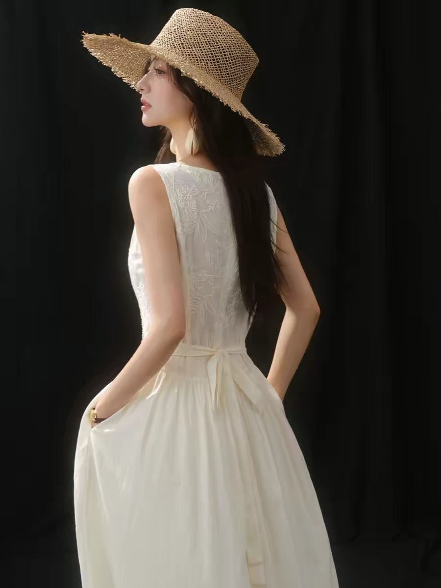 SLEEPYBUNNY Women's Summer White Lace Camisole Dress – Pure Cotton, High-Waisted, French-Style Maxi Dress (Petite-Friendly)