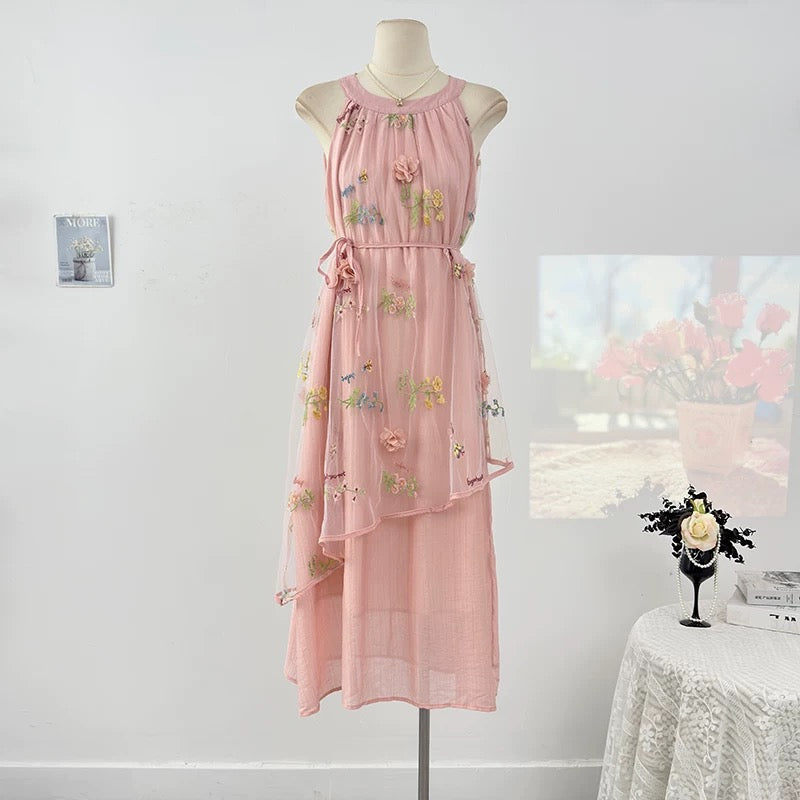 French heavy embroidery flower halter neck off-shoulder dress women's spring 2025 waist tie mesh splicing large swing skirt