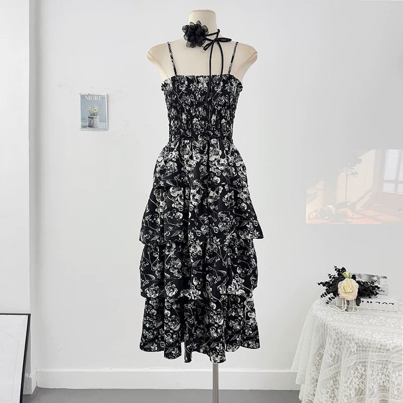 French Hepburn style floral suspender dress for women spring 2025 high-end waist slimming temperament cake long skirt
