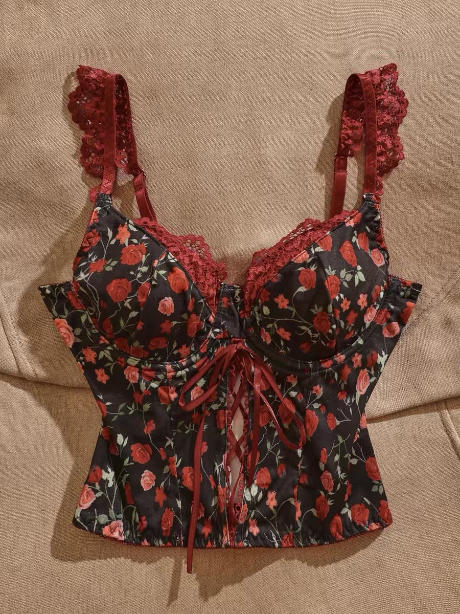 Sexy black floral lace camisole—a stylish, unique, cropped "hot girl" style top featuring cut-out details; suitable for wearing alone or as a layering piece.