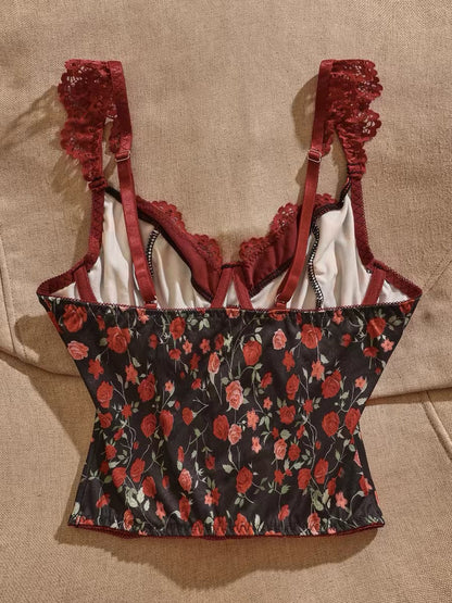 Sexy black floral lace camisole—a stylish, unique, cropped "hot girl" style top featuring cut-out details; suitable for wearing alone or as a layering piece.