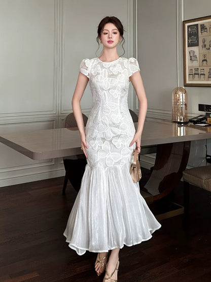 Elegant and generous dress for women, new summer style, high-end French style, waist-hugging and hip-wrapped long skirt