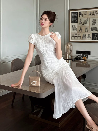Elegant and generous dress for women, new summer style, high-end French style, waist-hugging and hip-wrapped long skirt