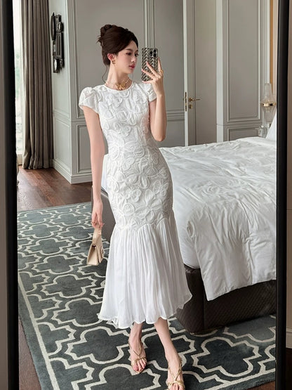 Elegant and generous dress for women, new summer style, high-end French style, waist-hugging and hip-wrapped long skirt