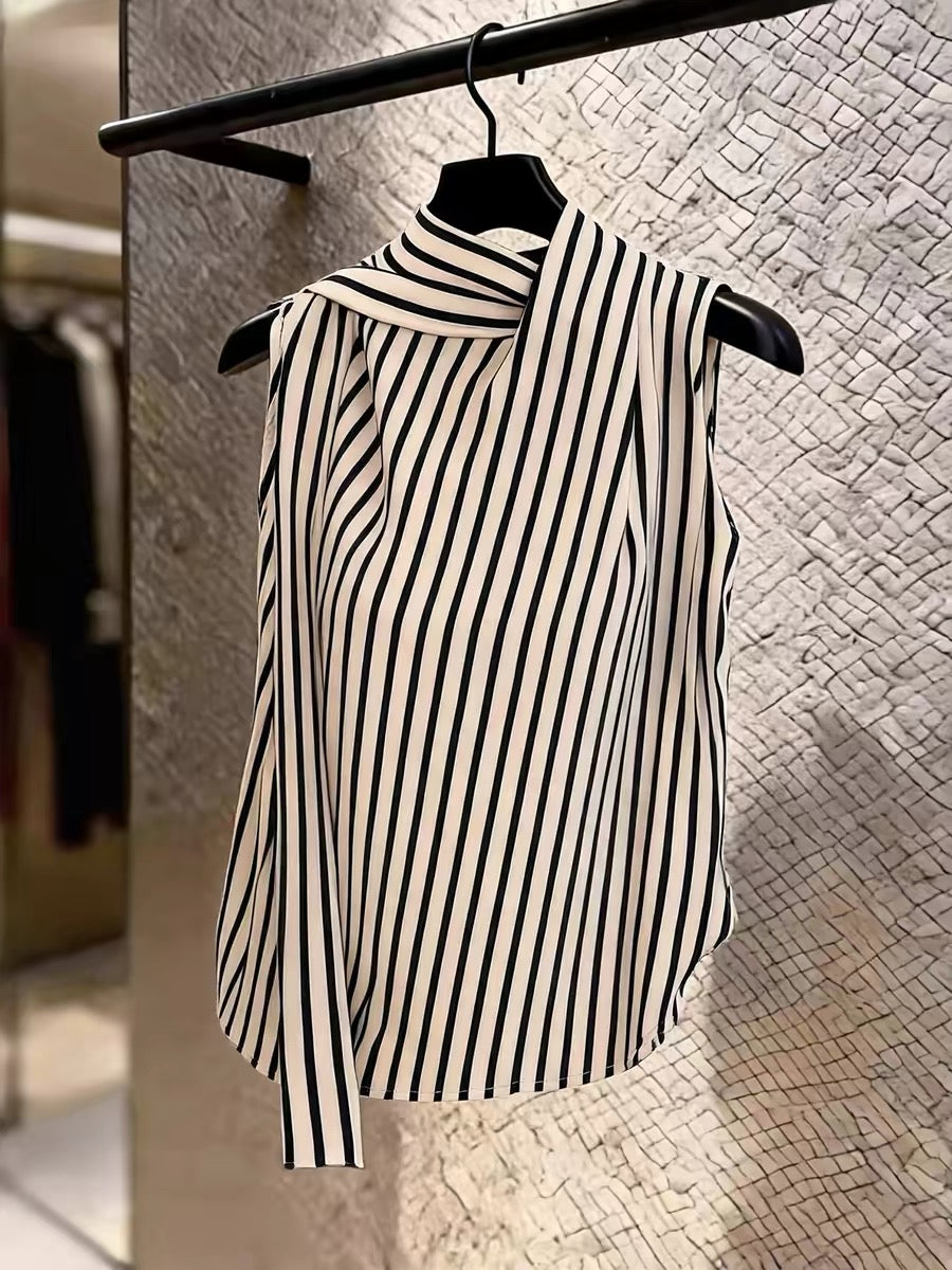 Women's Sleeveless Striped Halter-Neck Blouse with Tie Detail – Elegant, Slimming, and Versatile Summer Top