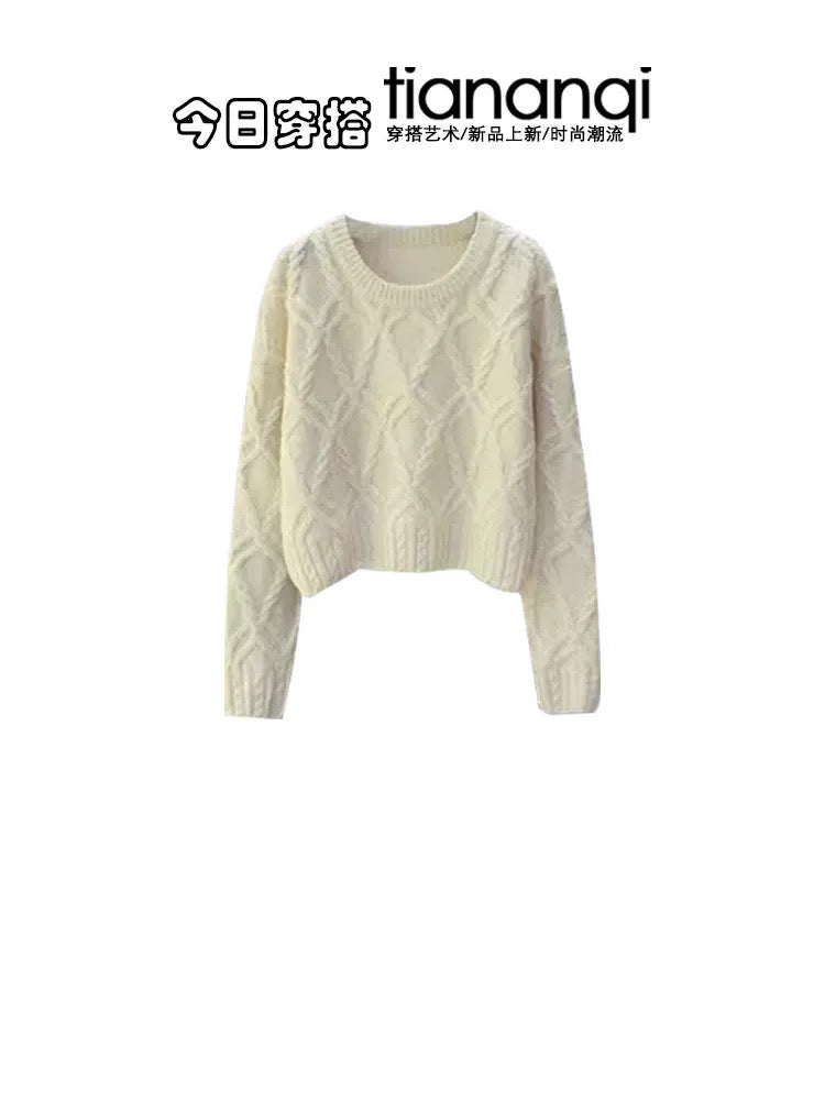 Autumn and winter skirt suit for women, petite, gentle style, milky soft and glutinous knitted sweater, suspender dress, two-piece suit
