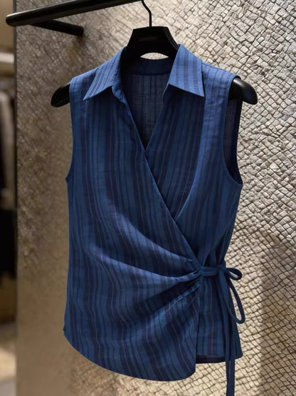 Women's French-style striped sleeveless V-neck top featuring a tie-waist design; a new, sophisticated, and chic piece for spring and summer.