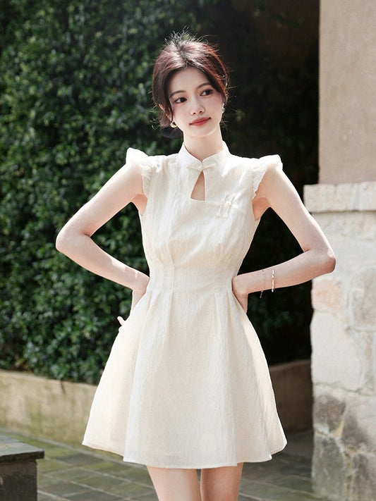 The plums are ripe [Yi Meng Qing Huan] New Chinese style national style modified cheongsam dress with small flying sleeves and waisted waist