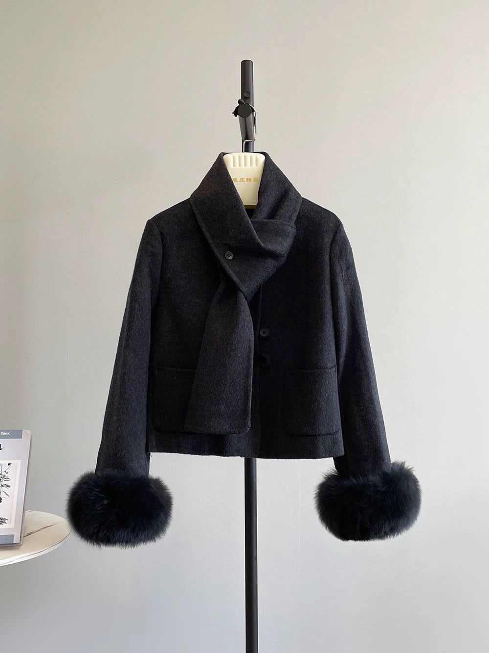 Sweet melon detachable scarf double-sided wool velvet small fragrance style small woolen coat female fox fur sleeves K549