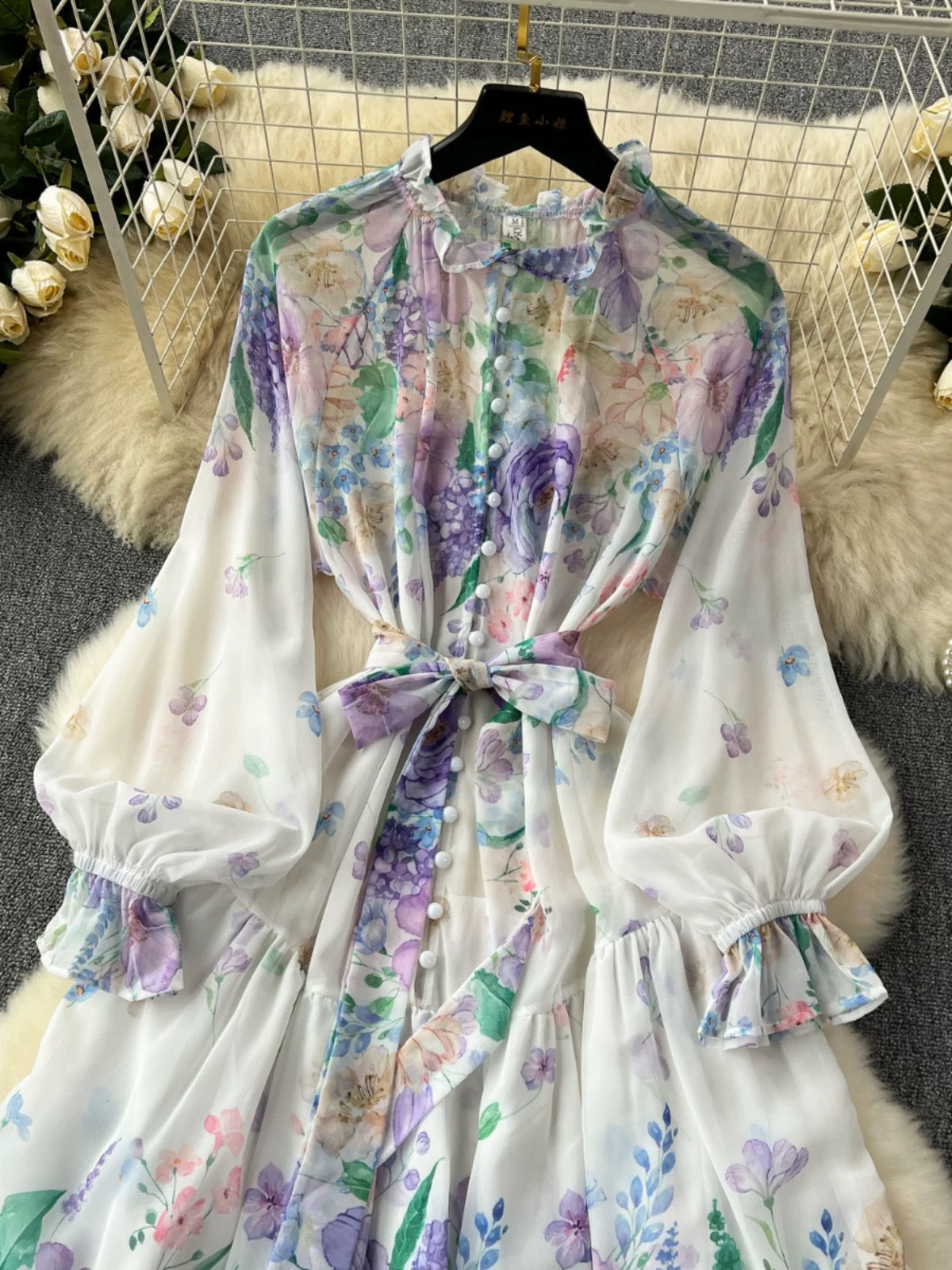 Floral print resort-style dress for women, French retro elegant floral print, tie-waist cinched waist, super fairy chiffon dress