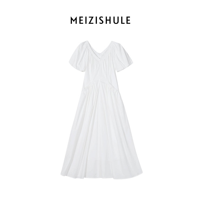 The plums are ripe [Green Apple Paradise] Heart-shaped neckline, puff sleeves, white long skirt, high waist, slimming holiday dress