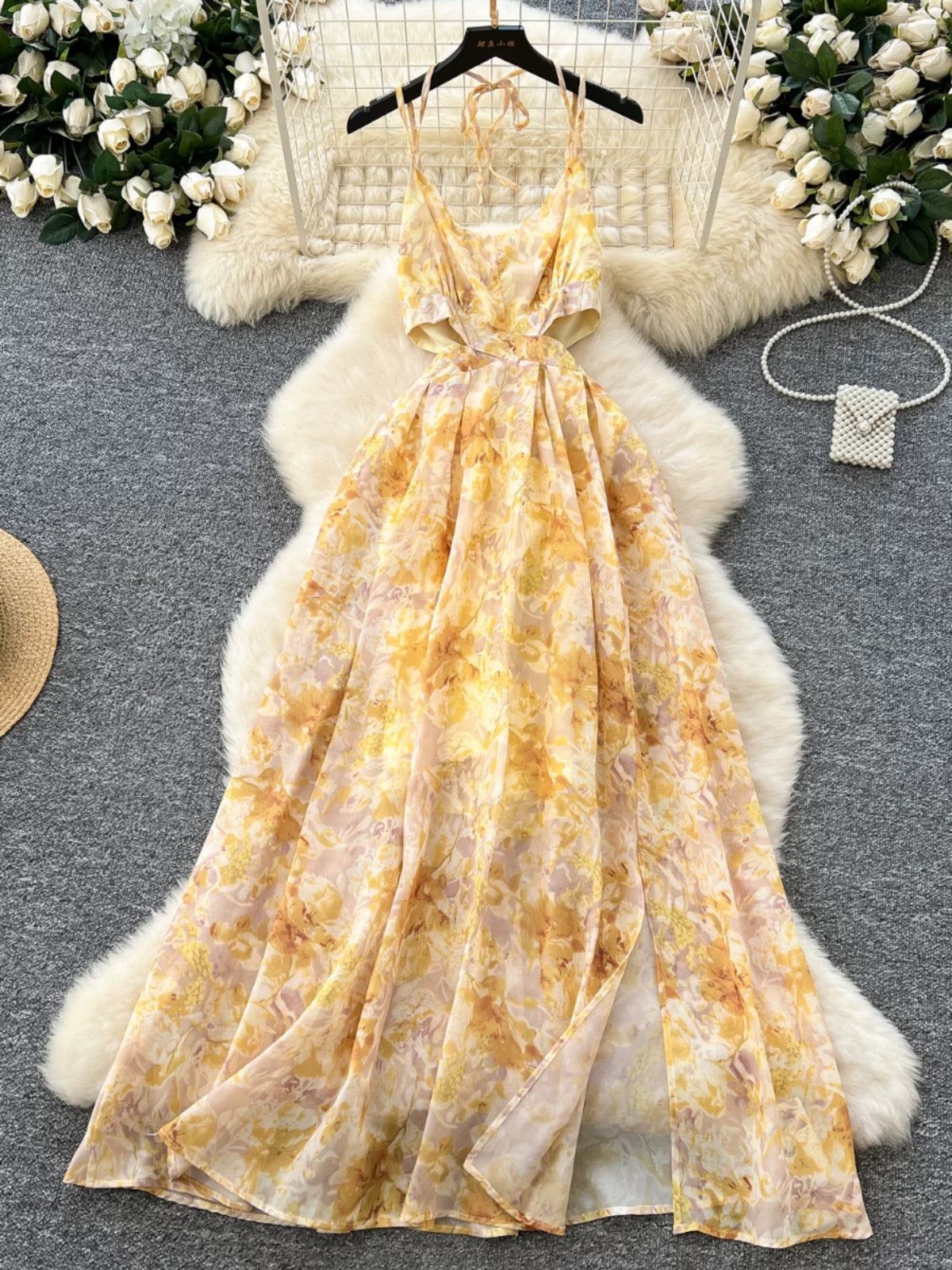 French retro floral chiffon dress for women, spring 2025, sexy hollow-out halter neck suspender maxi dress.
