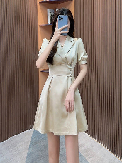 Short-sleeved dress, new summer women's clothing, high-end, chic, French casual fashion, slimming, little lady style