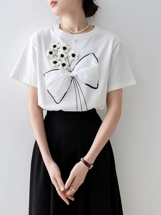 White round neck tops for women summer 2025 new hot style three-dimensional flower bow design short-sleeved T-shirt