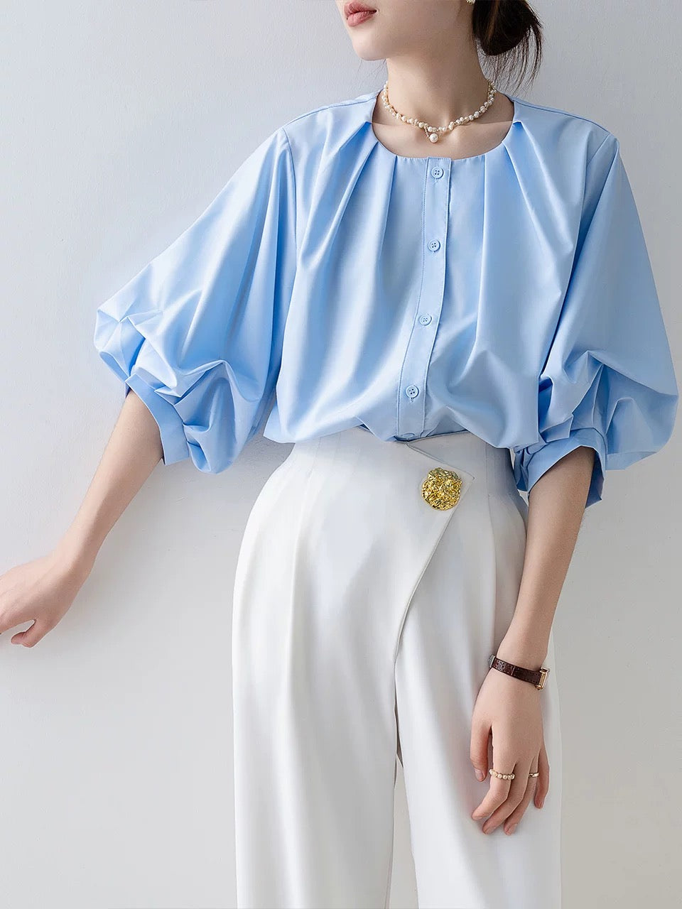 French retro puff sleeve white shirt for women 2025 new summer loose round neck top design niche shirt
