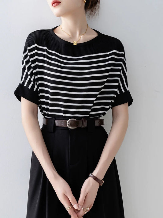 Navy striped bat sleeve sweater for women 2024 new summer black round neck short-sleeved T-shirt top