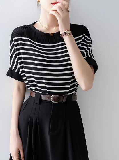 Navy striped bat sleeve sweater for women 2024 new summer black round neck short-sleeved T-shirt top
