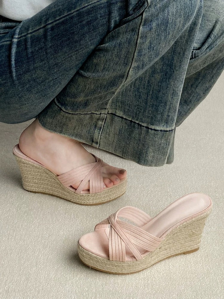 Jianghou women's beach shoes for outdoor wear Sanya seaside wedge sandals soft soles do not tire feet small island vacation slippers summer