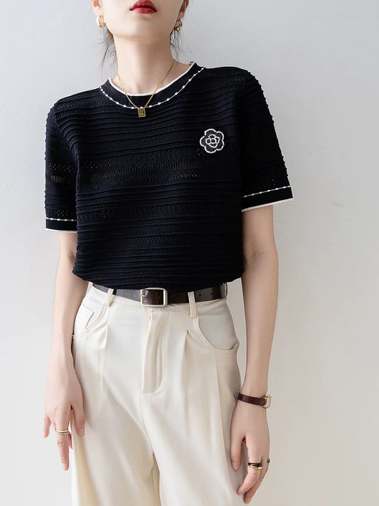 Tops for women in summer 2025 new hot style loose black design unique short-sleeved T-shirt