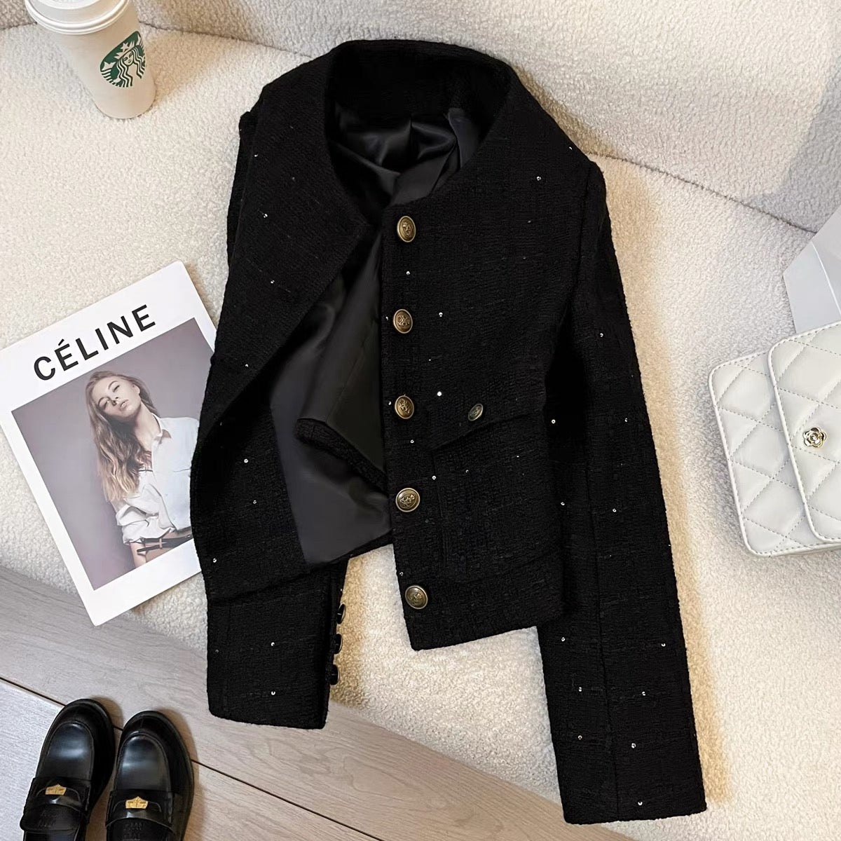 Black French-style chic short jacket for women, new autumn 2025, high-end design, unique and versatile top.