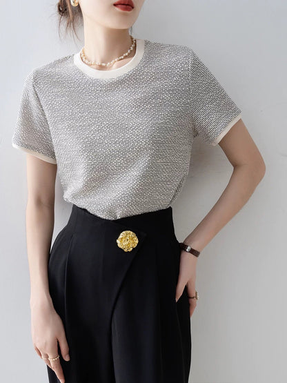 Short-sleeved straight shoulder T-shirt for women 2025 new hot style summer gray hot girl round neck temperament unique top super good-looking