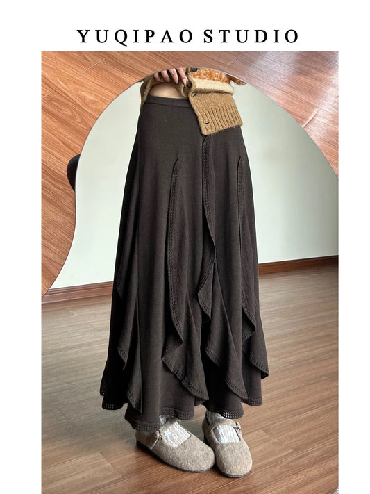 Plus-size women's brown irregular midi skirt, winter slimming A-line skirt with ruffles, long knitted skirt.