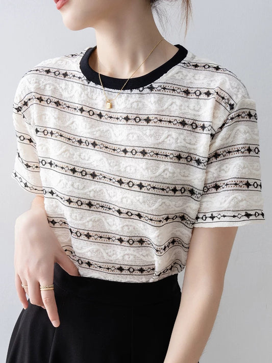 Contrast color hollow thin short-sleeved T-shirt for women 2025 summer new loose striped round neck straight shoulder design top