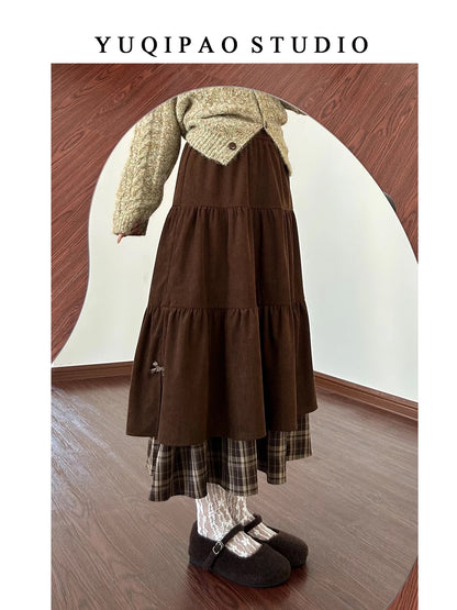 Plus-size women's retro brown corduroy plaid midi skirt, winter tiered plaid A-line skirt.