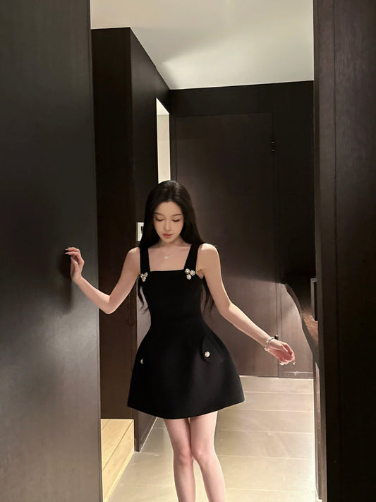 YOUENBB【Paris Weekend】High-end black dress, elegant and stylish casual, designer-inspired, slimming, waist-cinching, sleeveless